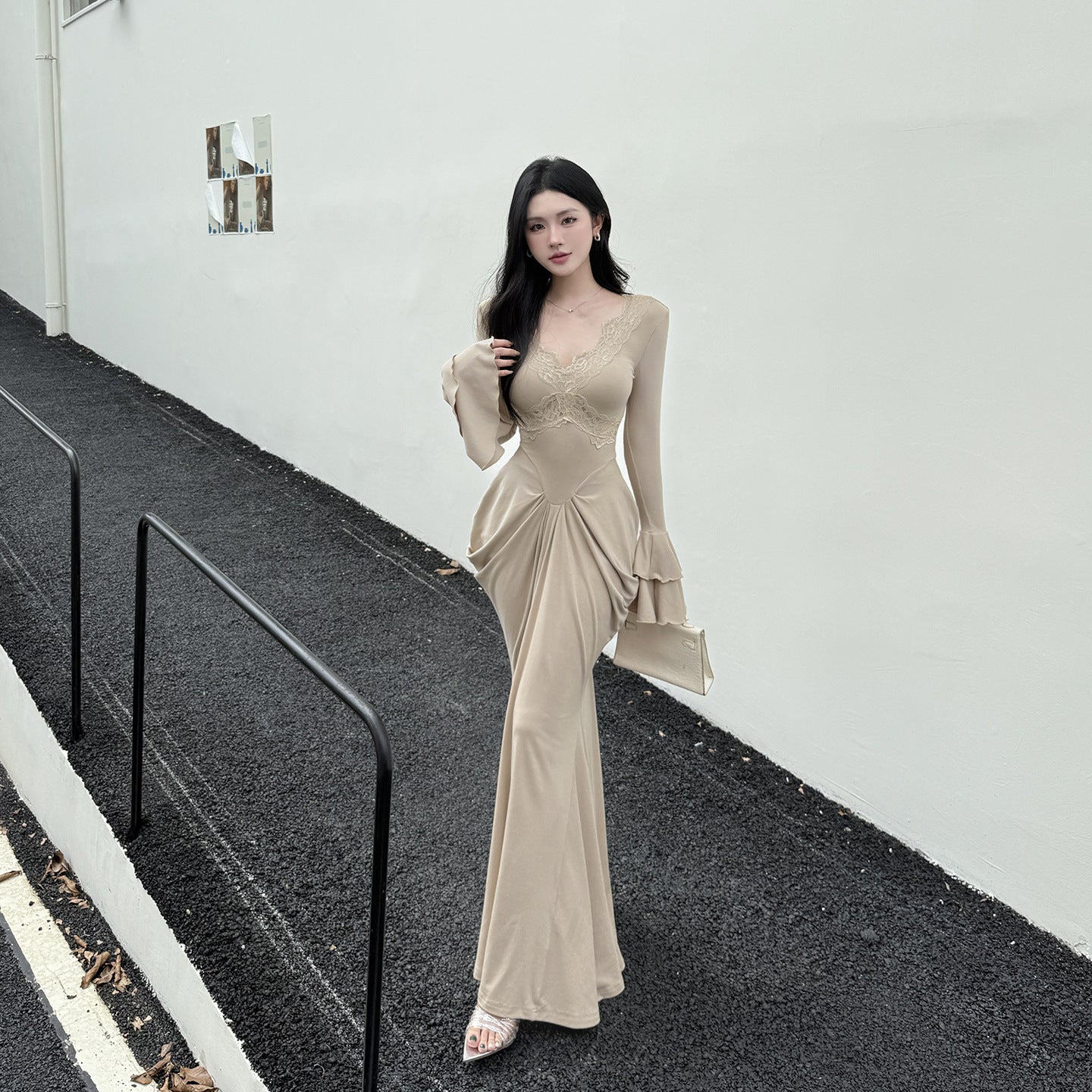 V-neck sexy waist design with a high-end feel dress