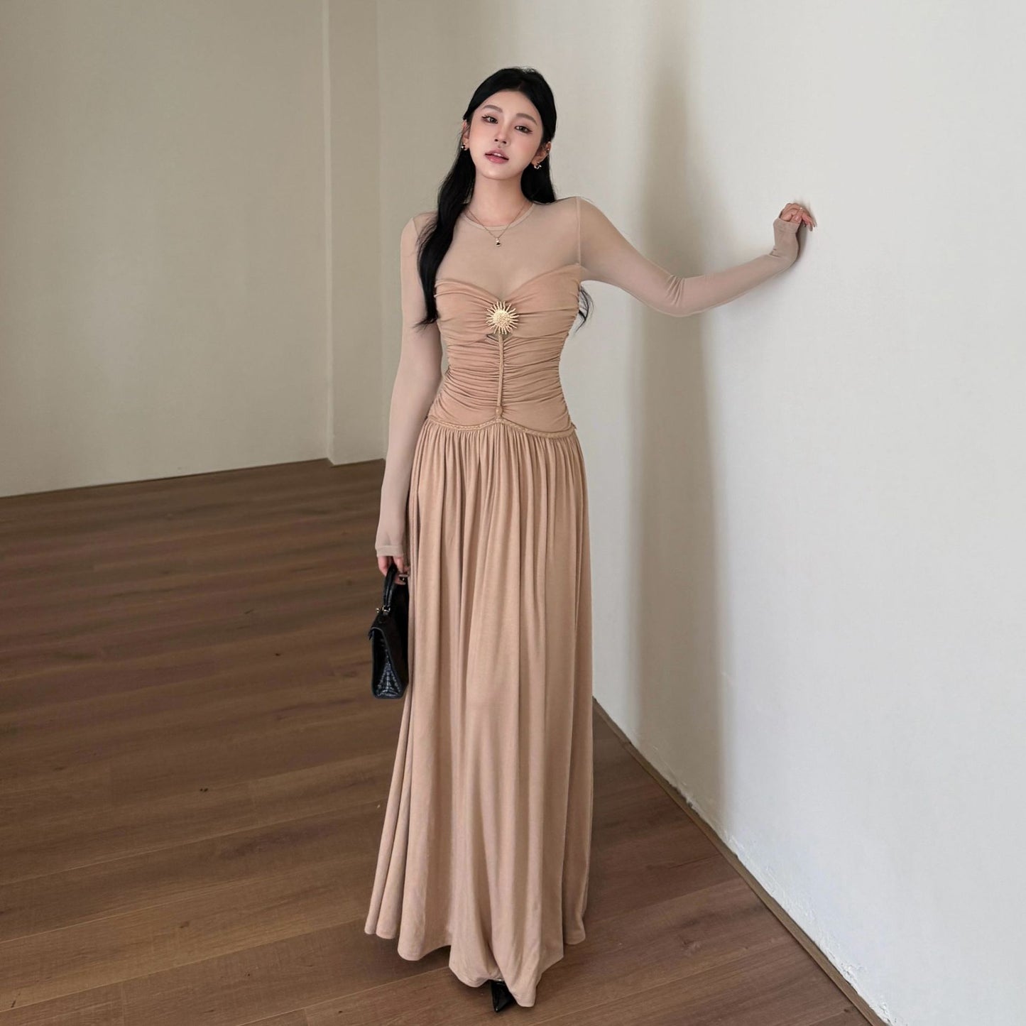 French slimming long sleeved French pure desire style waist cinching big swing long skirt